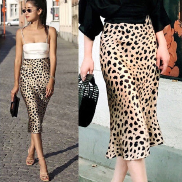 🍃Leopard Pencil Skirt -XS - Picture 2 of 6